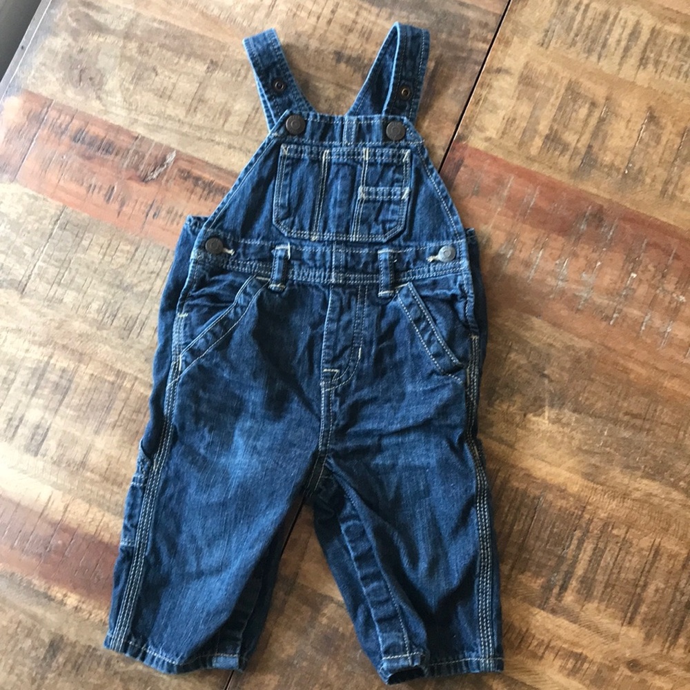 Gap baby overalls. Size 6-12 mo